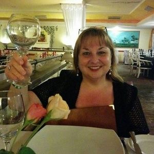 Meet your Posher, Anne-marie